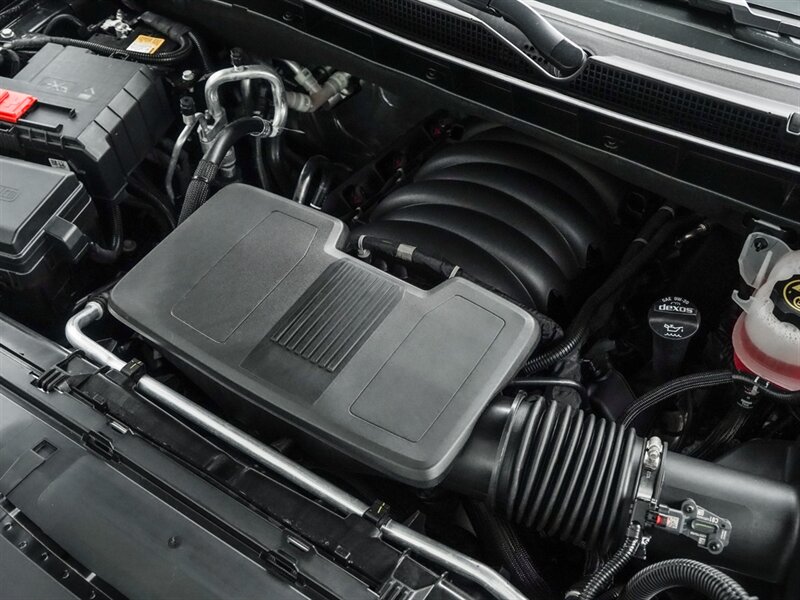 2022 Cadillac Escalade Sport Platinum   - Photo 33 - Bonita Springs, FL 34134