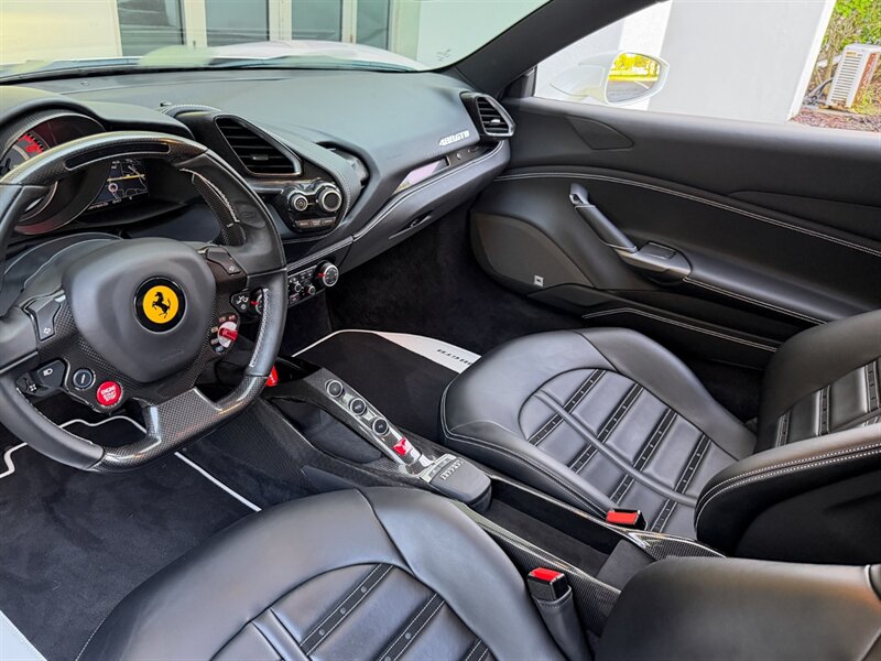 2017 Ferrari 488 GTB - Photo 14 - Bonita Springs, FL 34134