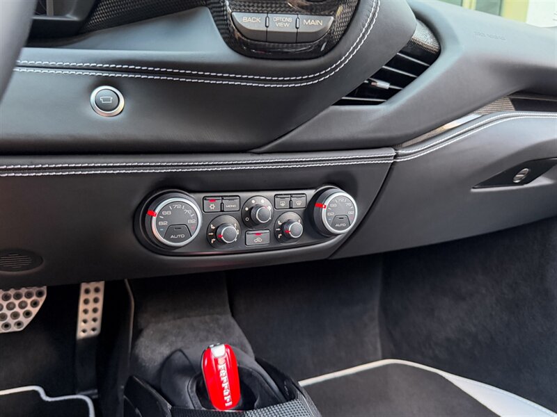 2017 Ferrari 488 GTB - Photo 16 - Bonita Springs, FL 34134