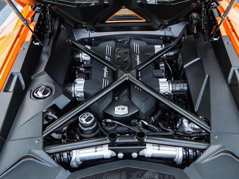 2014 Lamborghini Aventador LP 700-4 - Photo 31 - Bonita Springs, FL 34134