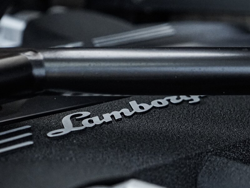 2014 Lamborghini Aventador LP 700-4 - Photo 32 - Bonita Springs, FL 34134