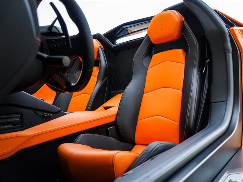 2014 Lamborghini Aventador LP 700-4 - Photo 17 - Bonita Springs, FL 34134