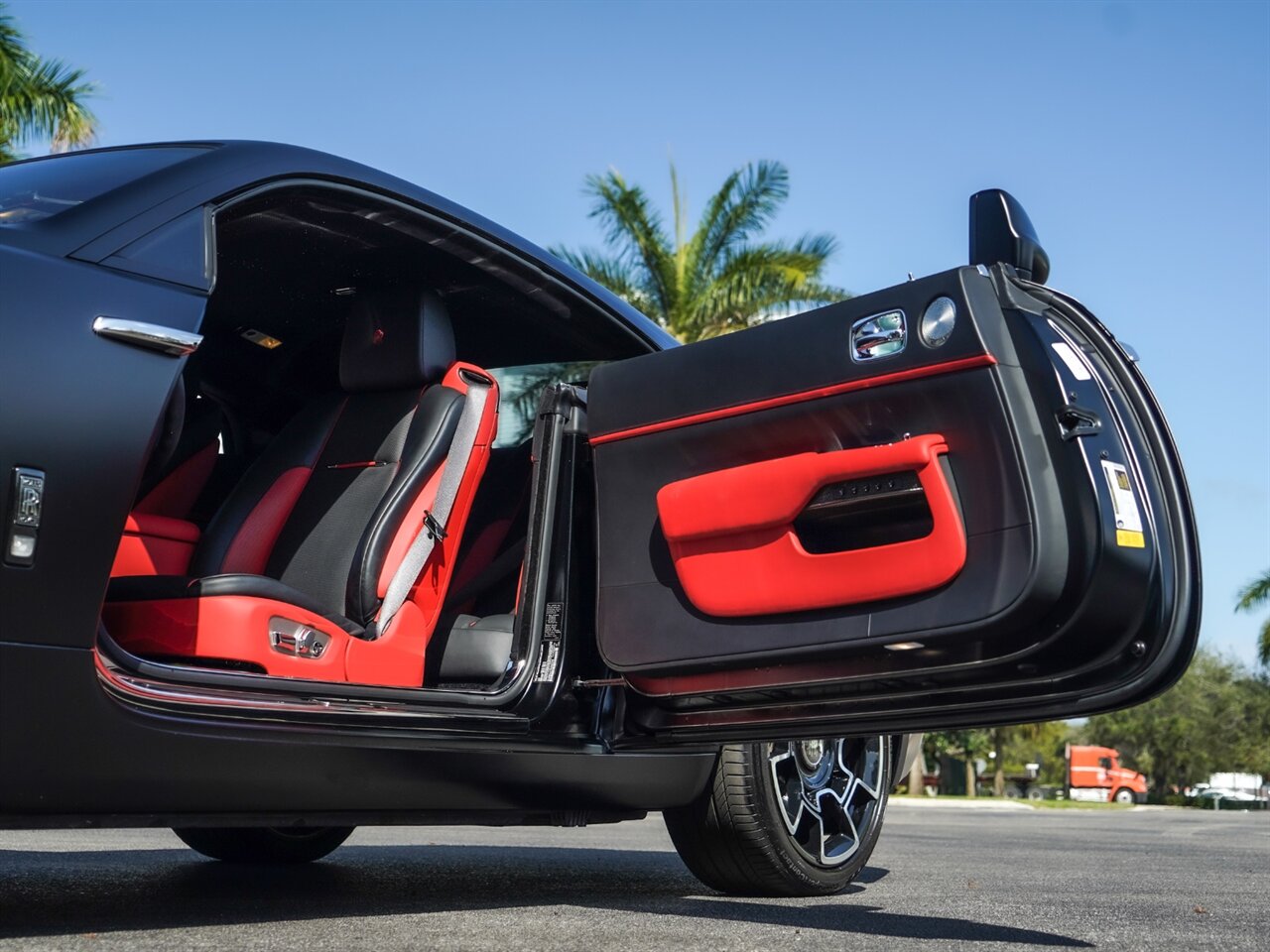 2019 Rolls-Royce Wraith   - Photo 46 - Bonita Springs, FL 34134