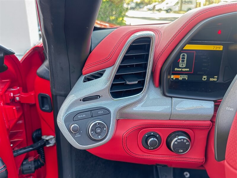 2015 Ferrari 458 Spider   - Photo 23 - Bonita Springs, FL 34134