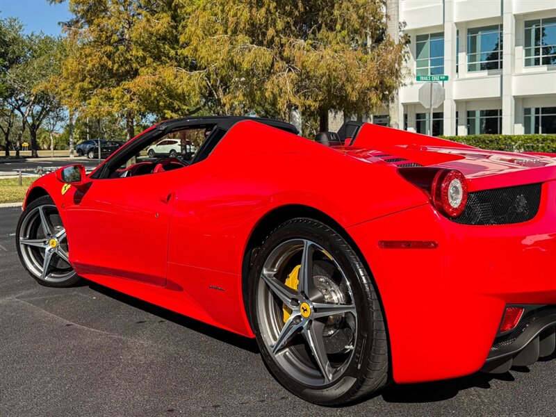 2015 Ferrari 458 Spider   - Photo 56 - Bonita Springs, FL 34134
