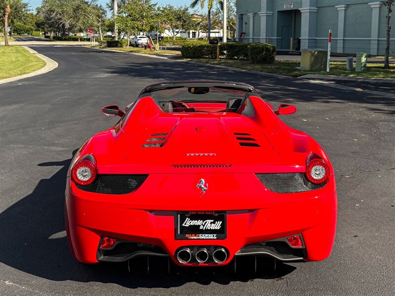 2015 Ferrari 458 Spider   - Photo 60 - Bonita Springs, FL 34134