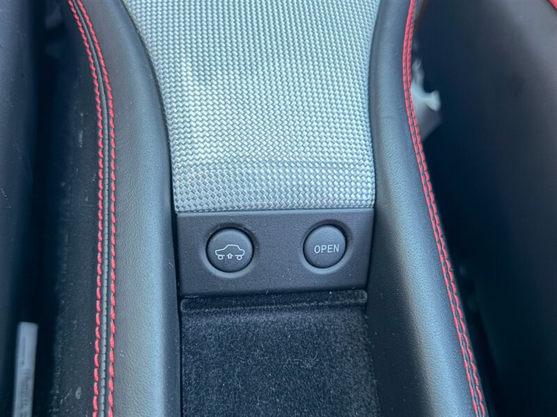 2015 Ferrari 458 Spider   - Photo 21 - Bonita Springs, FL 34134