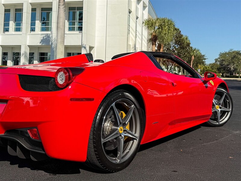2015 Ferrari 458 Spider   - Photo 69 - Bonita Springs, FL 34134