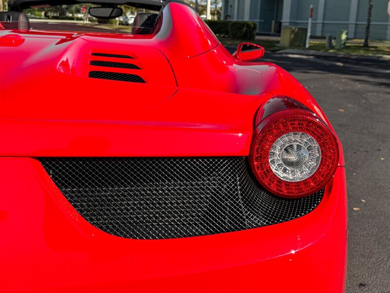 2015 Ferrari 458 Spider   - Photo 65 - Bonita Springs, FL 34134