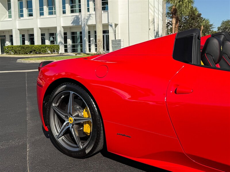 2015 Ferrari 458 Spider   - Photo 74 - Bonita Springs, FL 34134