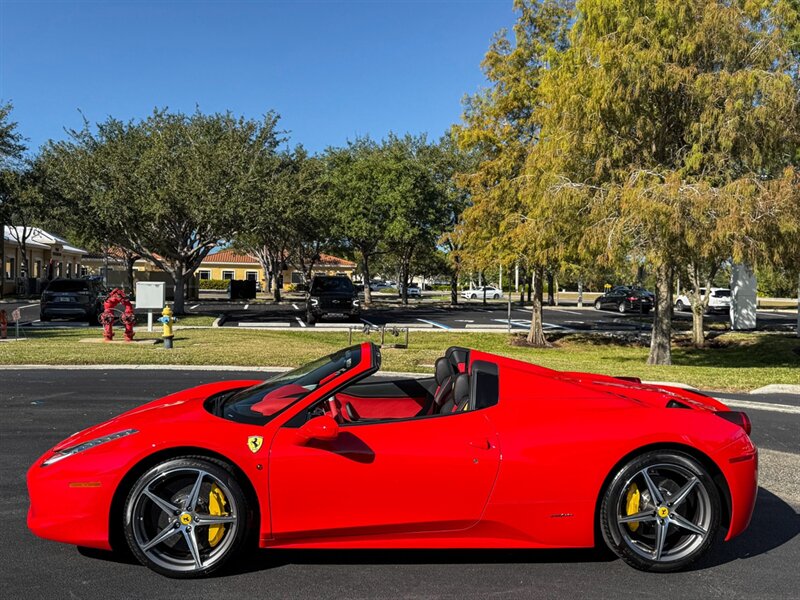 2015 Ferrari 458 Spider   - Photo 50 - Bonita Springs, FL 34134