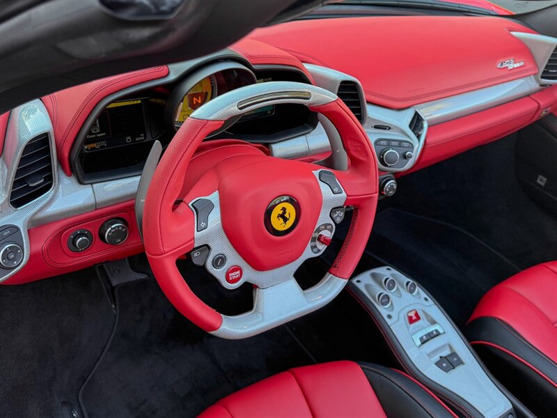 2015 Ferrari 458 Spider   - Photo 31 - Bonita Springs, FL 34134