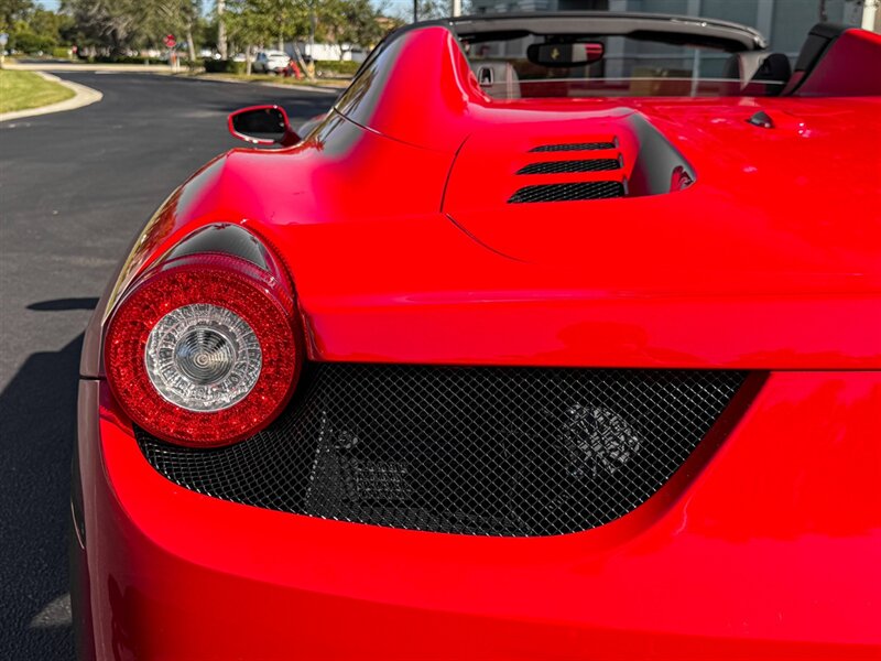 2015 Ferrari 458 Spider   - Photo 61 - Bonita Springs, FL 34134