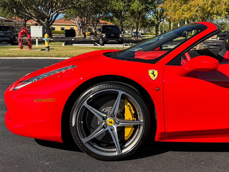 2015 Ferrari 458 Spider   - Photo 51 - Bonita Springs, FL 34134