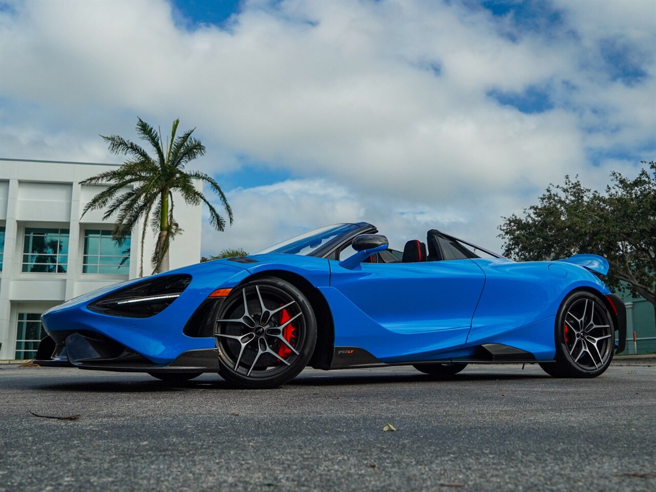 2022 McLaren 765LT Spider   - Photo 12 - Bonita Springs, FL 34134