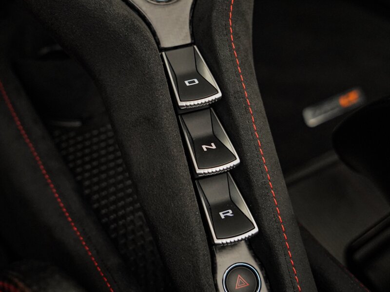 2022 McLaren 765LT Spider - Photo 19 - Bonita Springs, FL 34134