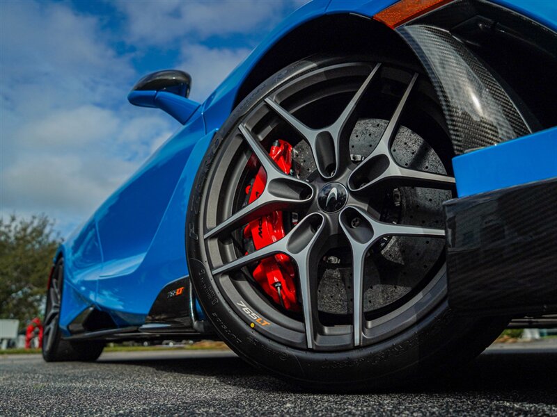 2022 McLaren 765LT Spider - Photo 73 - Bonita Springs, FL 34134