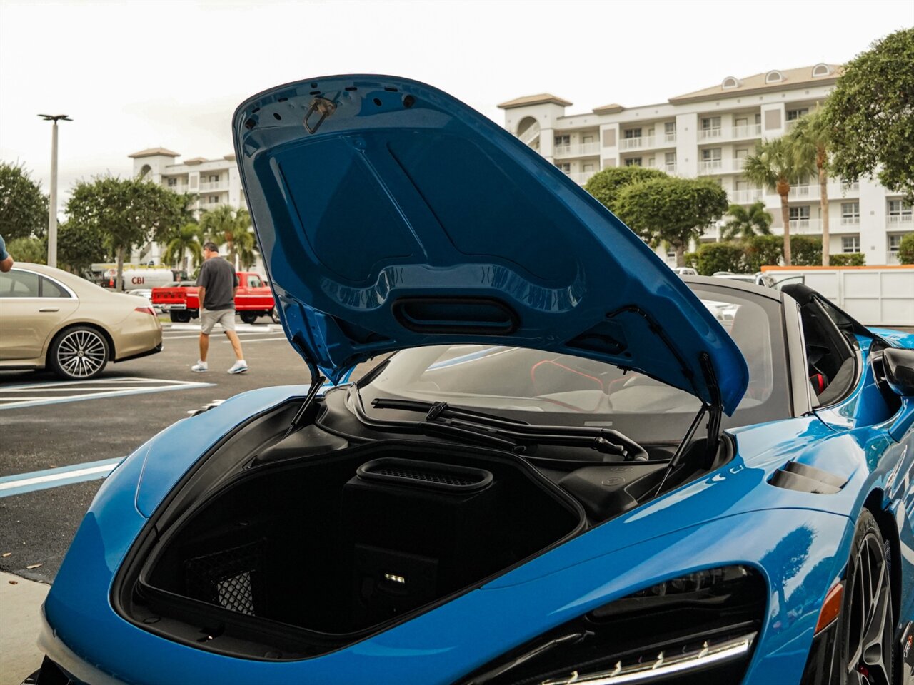 2022 McLaren 765LT Spider   - Photo 38 - Bonita Springs, FL 34134