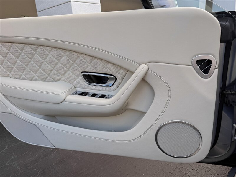2017 Bentley Continental GT Speed   - Photo 26 - Bonita Springs, FL 34134