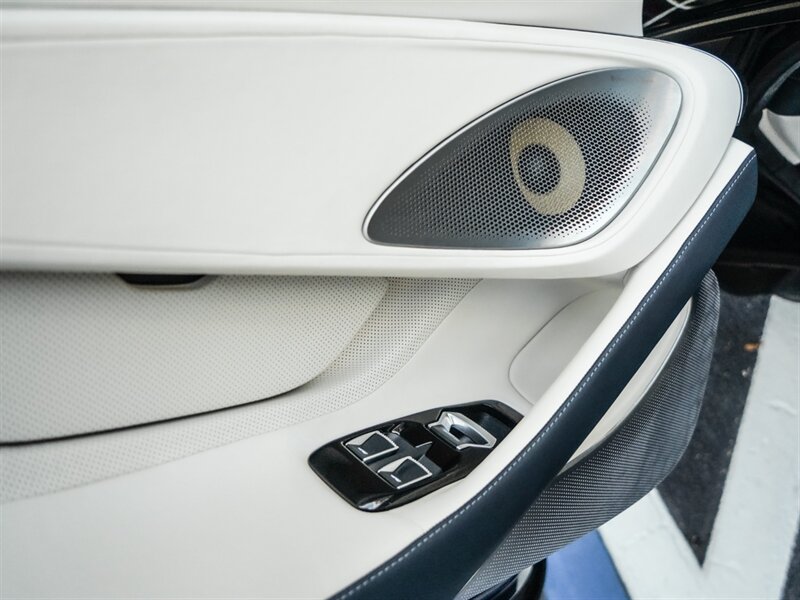 2020 McLaren GT - Photo 21 - Bonita Springs, FL 34134