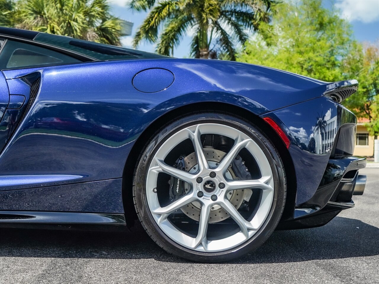 2020 McLaren GT   - Photo 32 - Bonita Springs, FL 34134