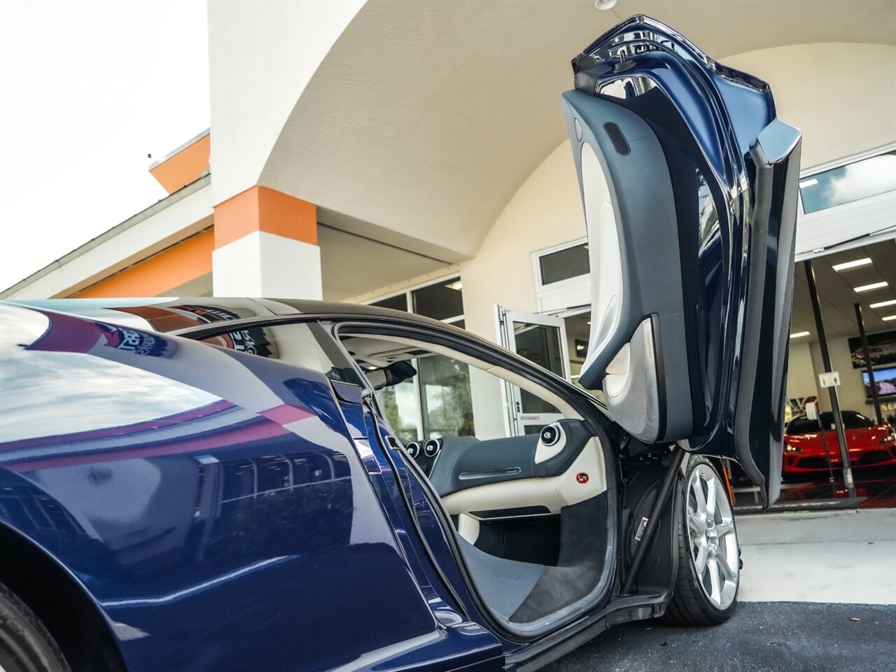 2020 McLaren GT   - Photo 24 - Bonita Springs, FL 34134