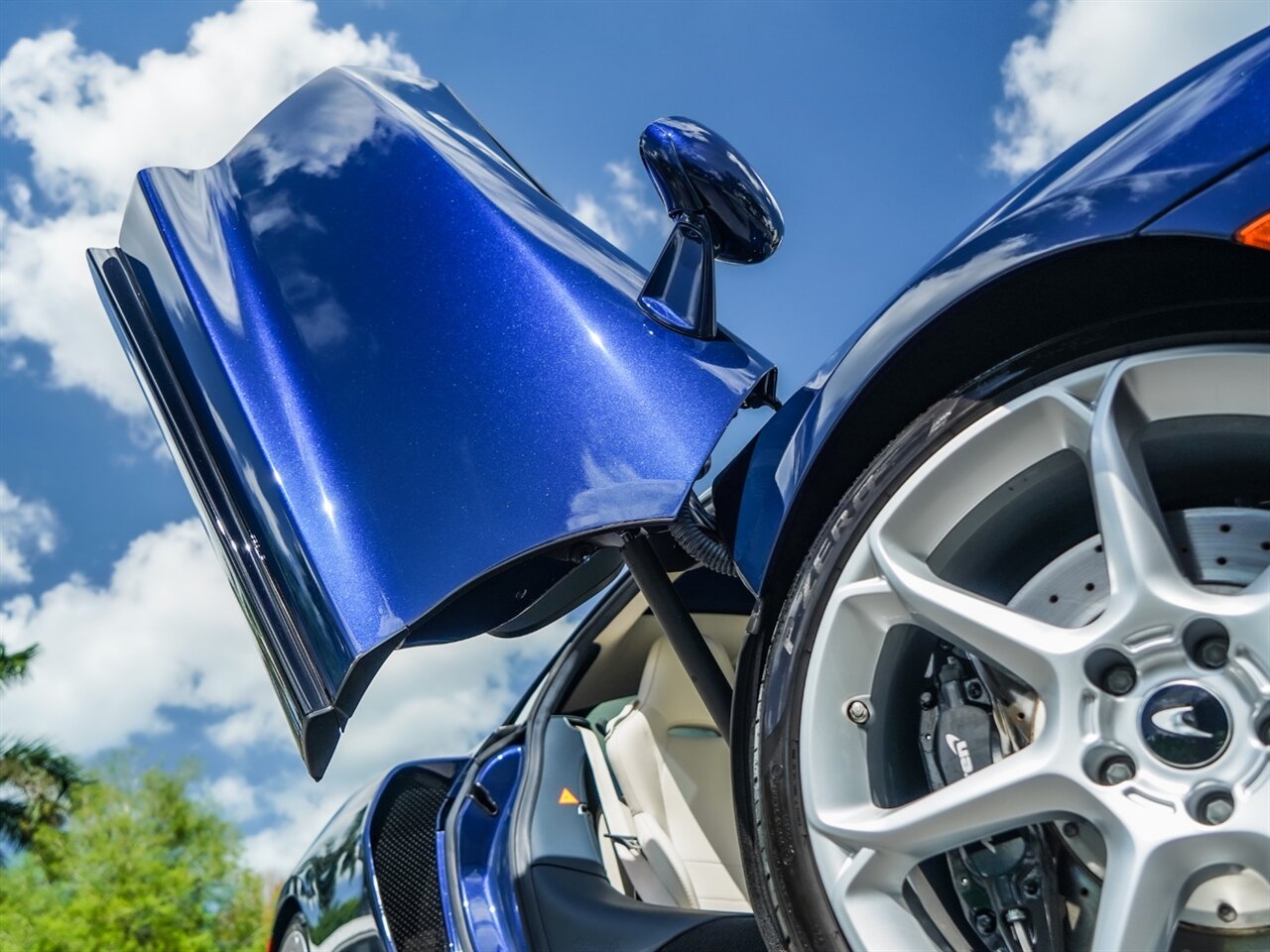 2020 McLaren GT   - Photo 11 - Bonita Springs, FL 34134