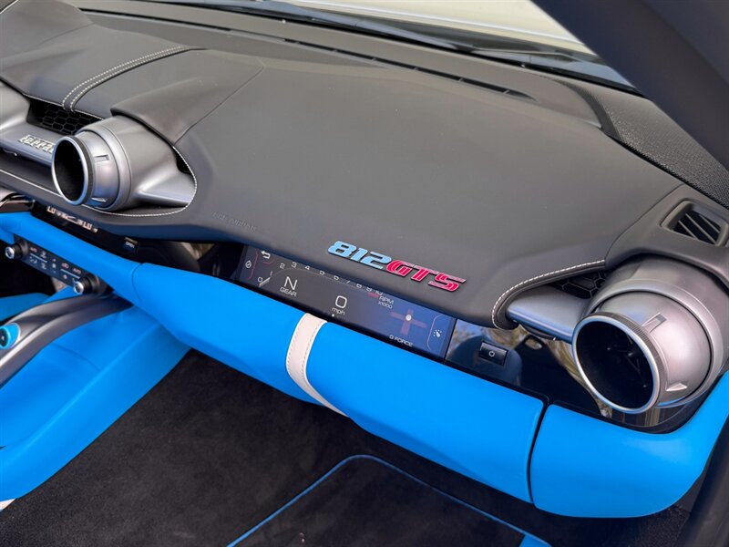 2023 Ferrari 812 GTS   - Photo 33 - Bonita Springs, FL 34134