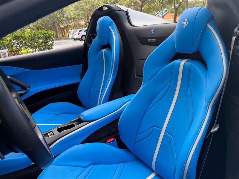 2023 Ferrari 812 GTS   - Photo 22 - Bonita Springs, FL 34134