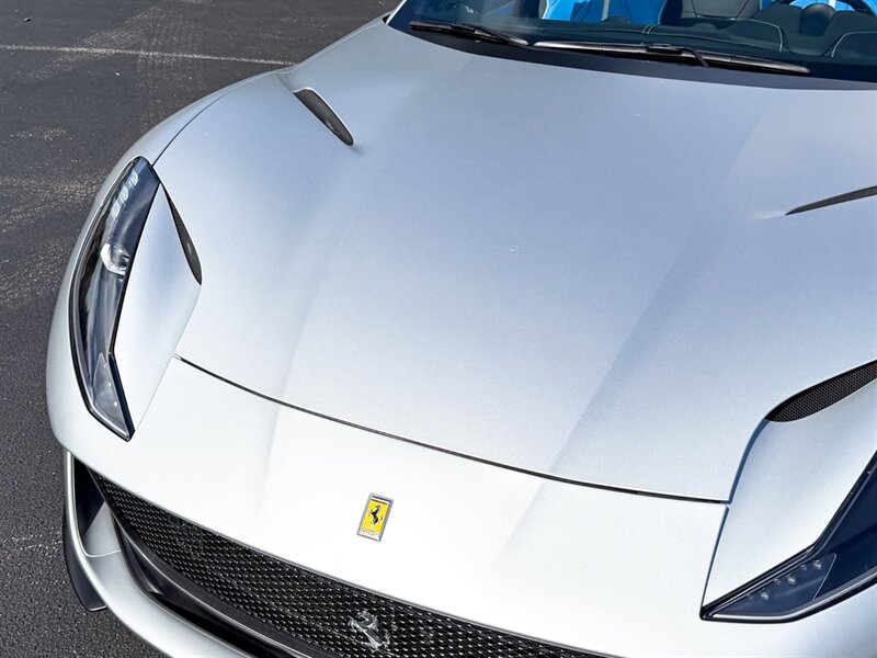 2023 Ferrari 812 GTS   - Photo 4 - Bonita Springs, FL 34134