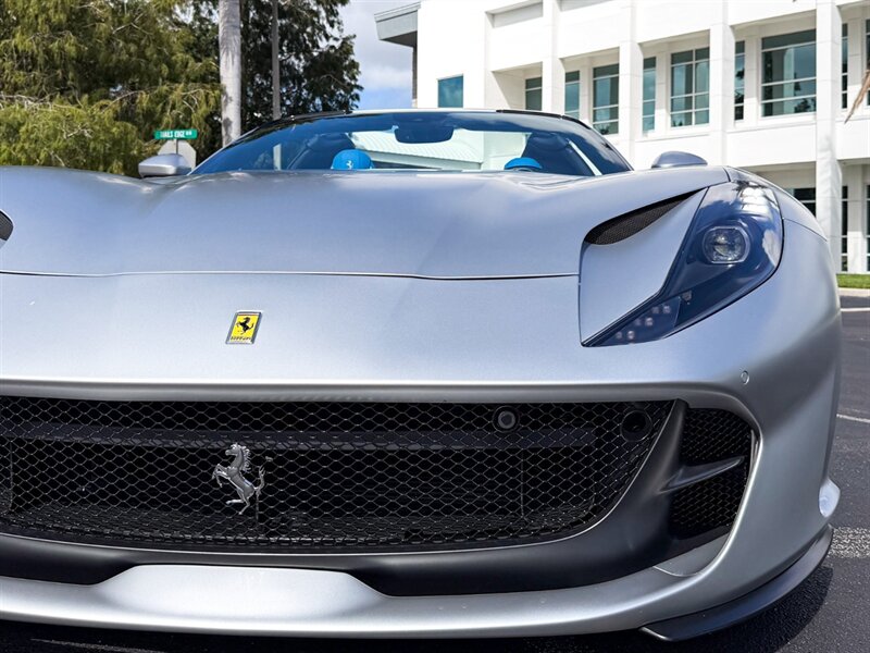 2023 Ferrari 812 GTS   - Photo 3 - Bonita Springs, FL 34134