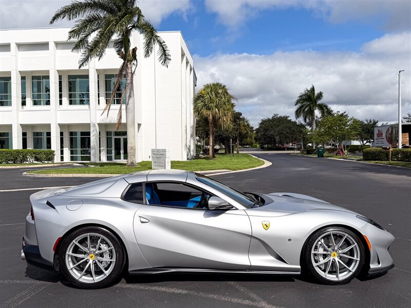 2023 Ferrari 812 GTS   - Photo 65 - Bonita Springs, FL 34134