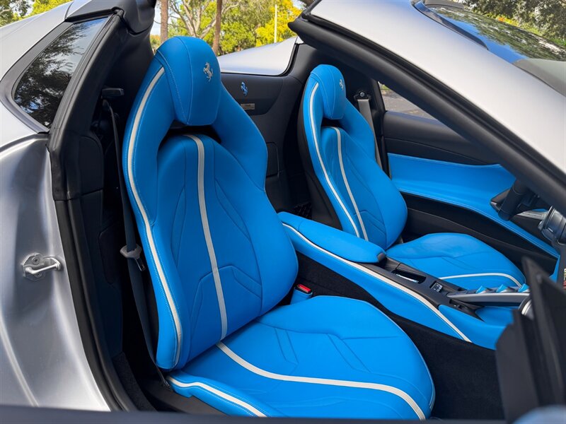 2023 Ferrari 812 GTS   - Photo 28 - Bonita Springs, FL 34134