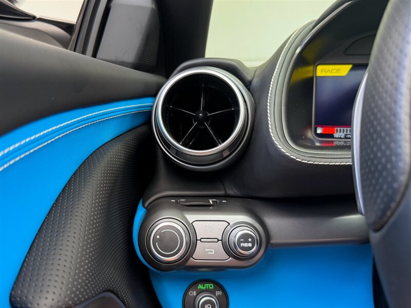 2023 Ferrari 812 GTS   - Photo 20 - Bonita Springs, FL 34134