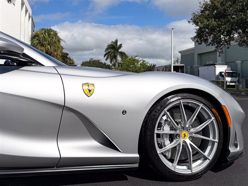 2023 Ferrari 812 GTS   - Photo 61 - Bonita Springs, FL 34134