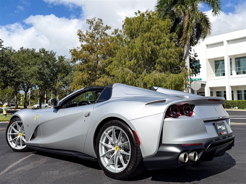 2023 Ferrari 812 GTS   - Photo 45 - Bonita Springs, FL 34134