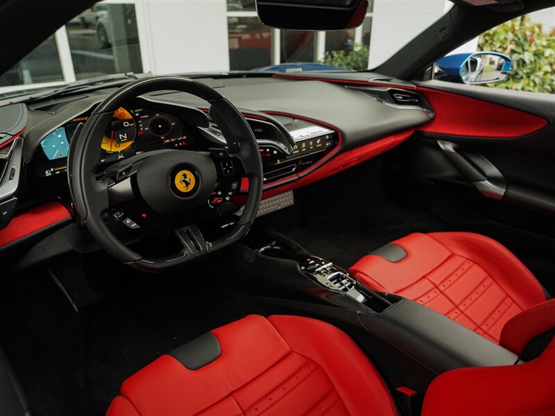 2023 Ferrari SF90 Stradale   - Photo 2 - Bonita Springs, FL 34134