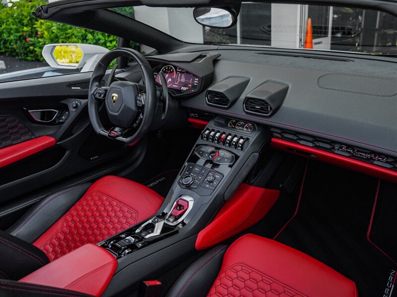 2017 Lamborghini Huracan LP 610-4 Spyder - Photo 27 - Bonita Springs, FL 34134