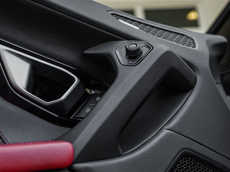 2017 Lamborghini Huracan LP 610-4 Spyder - Photo 24 - Bonita Springs, FL 34134