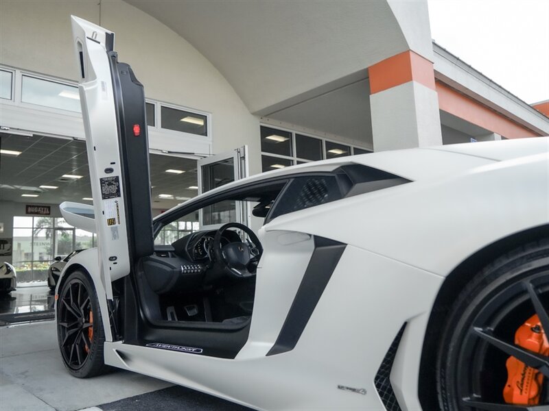 2014 Lamborghini Aventador LP 700-4   - Photo 19 - Bonita Springs, FL 34134