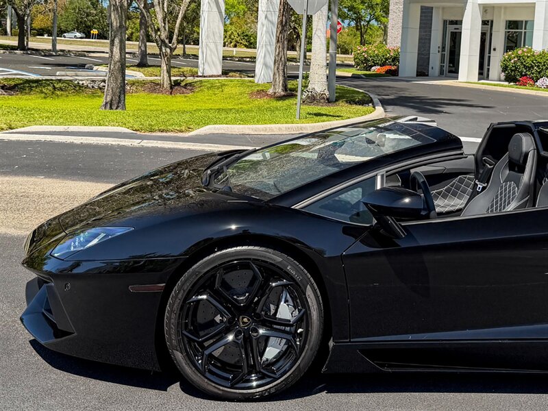 2016 Lamborghini Aventador LP 700-4  Roadster - Photo 45 - Bonita Springs, FL 34134