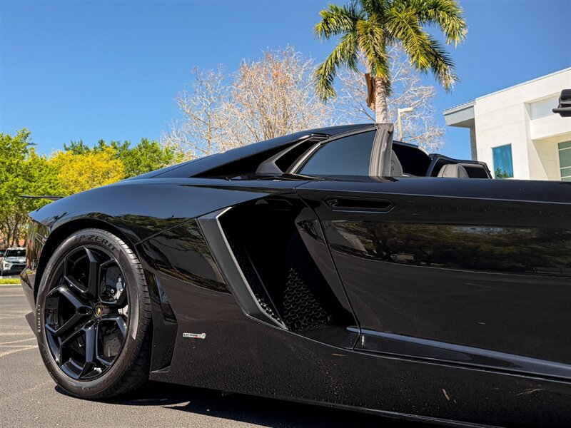 2016 Lamborghini Aventador LP 700-4  Roadster - Photo 69 - Bonita Springs, FL 34134
