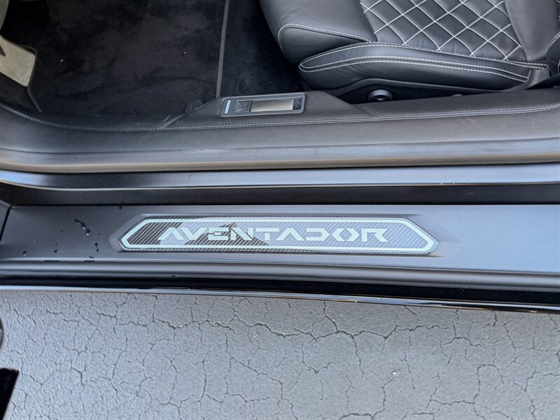 2016 Lamborghini Aventador LP 700-4  Roadster - Photo 27 - Bonita Springs, FL 34134