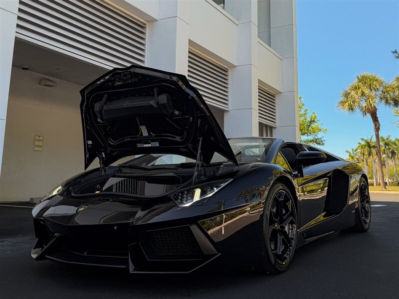 2016 Lamborghini Aventador LP 700-4  Roadster - Photo 43 - Bonita Springs, FL 34134