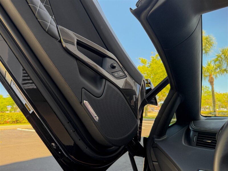 2016 Lamborghini Aventador LP 700-4  Roadster - Photo 26 - Bonita Springs, FL 34134