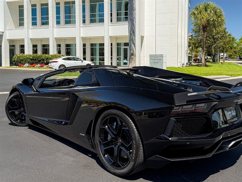 2016 Lamborghini Aventador LP 700-4  Roadster - Photo 51 - Bonita Springs, FL 34134