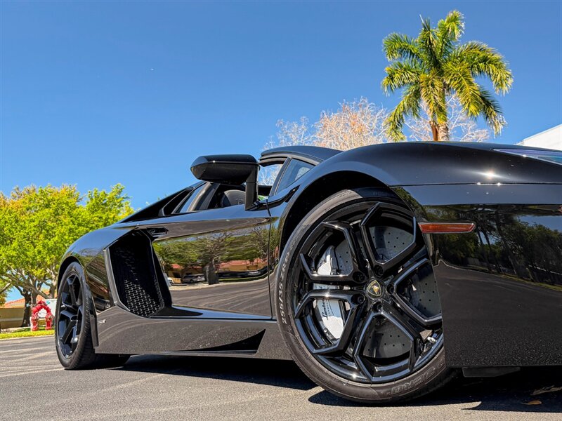 2016 Lamborghini Aventador LP 700-4  Roadster - Photo 78 - Bonita Springs, FL 34134
