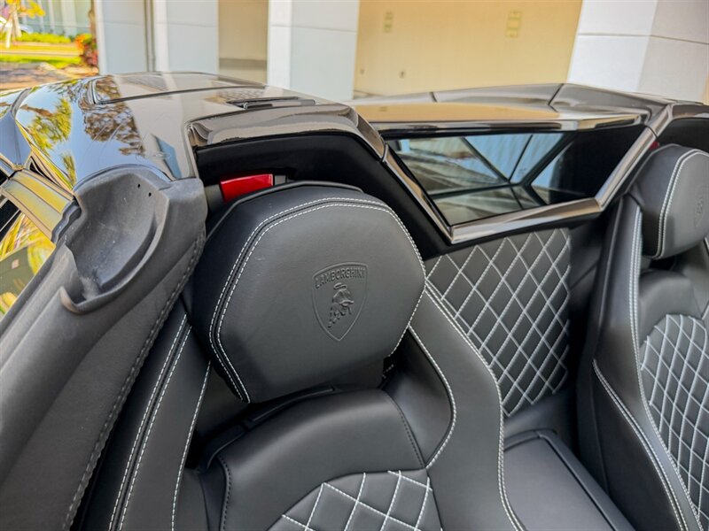 2016 Lamborghini Aventador LP 700-4  Roadster - Photo 34 - Bonita Springs, FL 34134