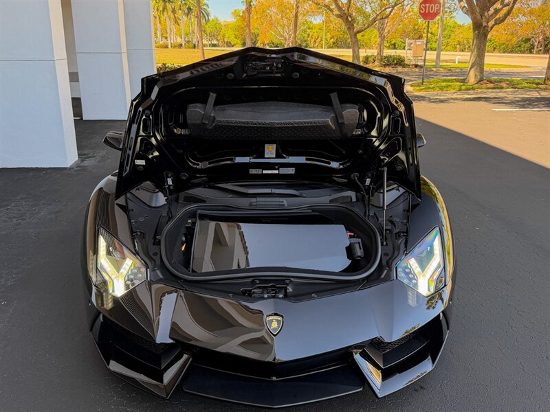 2016 Lamborghini Aventador LP 700-4  Roadster - Photo 42 - Bonita Springs, FL 34134