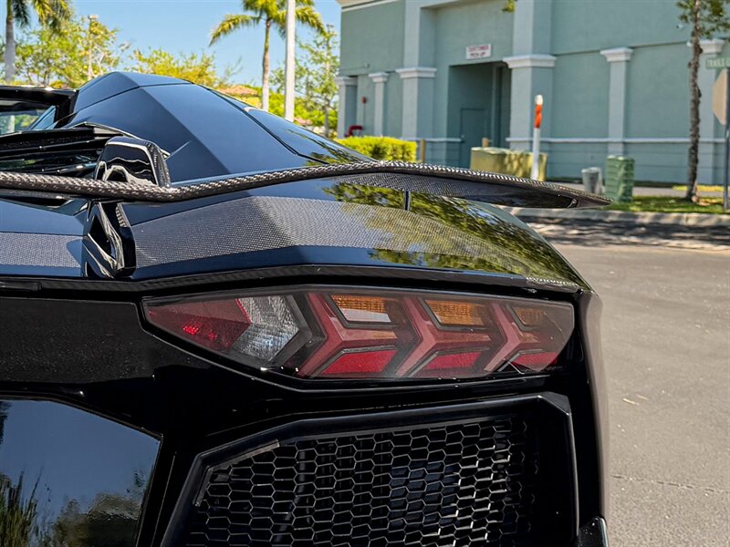 2016 Lamborghini Aventador LP 700-4  Roadster - Photo 60 - Bonita Springs, FL 34134